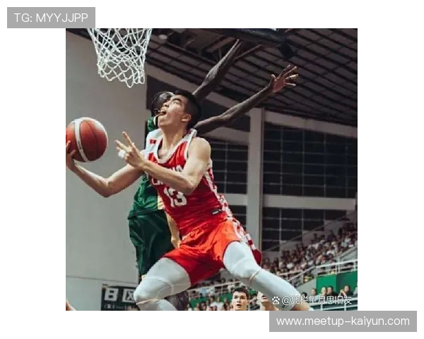 中国男篮迎战澳大利亚备战世界杯 强阵出击力争突破历史最佳成绩